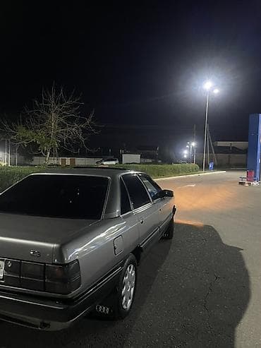 Audi: Audi 100: 1988 г., 2.3 л, Кол менен иштөөчү, Газ, Седан — 3