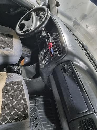sprinter 2003: Volkswagen Vento: 1992 г., 1.8 л, Механика, Седан — 6