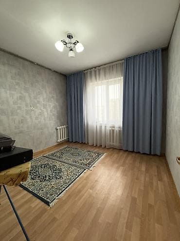 суворова: 4 комнаты, 90 м², 106 серия, 8 этаж, Старый ремонт — 2