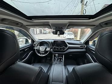 100 с4: Toyota Highlander: 2021 г., 3.5 л, Автомат, Бензин, Кроссовер — 7