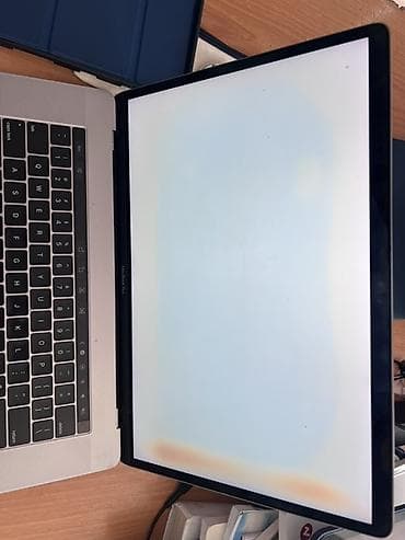 mac pro: MacBook Pro 15" (2018) - Диагональ экрана: 15 дюймов, Retina - — 7