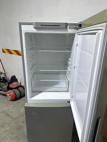 техничеа: Холодильник Samsung, Б/у, Двухкамерный, De frost (капельный), 60 * 165 * 60 — 2