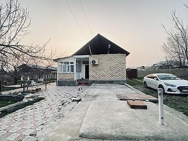Дом с большим участком в тихом частном секторе. - Кирпичный