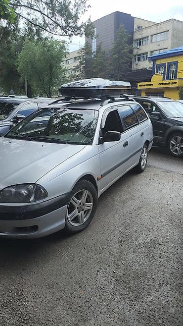 Toyota Avensis: 2001 г., 1.8 л, Механика, Бензин, Универсал at lalafo.kg Toyota Avensis: 2001 г., 1.8 л, Механика, Бензин, Универсал