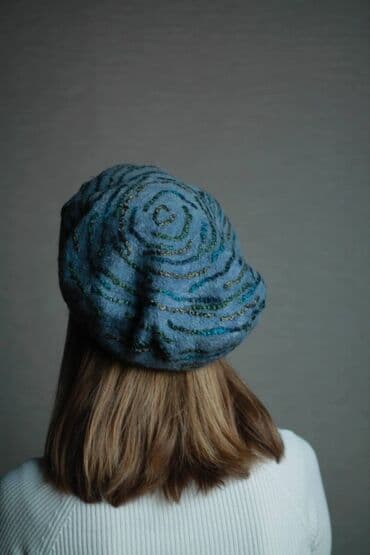 фетровые береты: Берет войлочный. Декор эксклюзивный. Берет объемный. Лёгкий. Теплый — 1