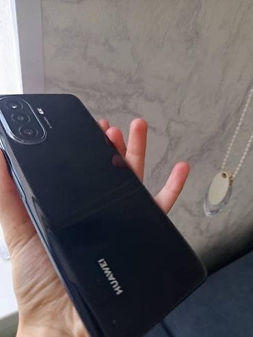 Huawei Nova Y70, Б/у, 64 ГБ, цвет - Черный, 2 SIM