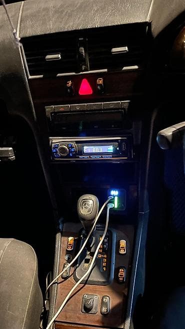 Продажа авто: Mercedes-Benz C-Class: 1997 г., 2 л, Механика, Бензин, Седан — 7