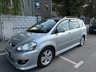 legend: Toyota Avensis Verso: 2003 г., 2.4 л, Автомат, Газ, Минивэн — 1