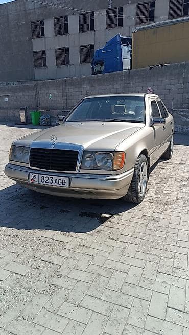 ml 163: Mercedes-Benz W124: 1991 г., 2.3 л, Ручные, Бензин, Седан — 1