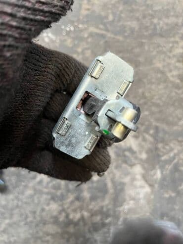 реставрация бронированных дверей: Toyota Sequoia ограничитель двери, Тойота Секвоя дверной ограничитель — 4