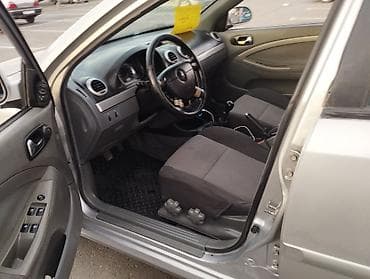 Chevrolet Lacetti: 2008 г., 1.6 л, Кол менен иштөөчү, Бензин, Универсал — 6