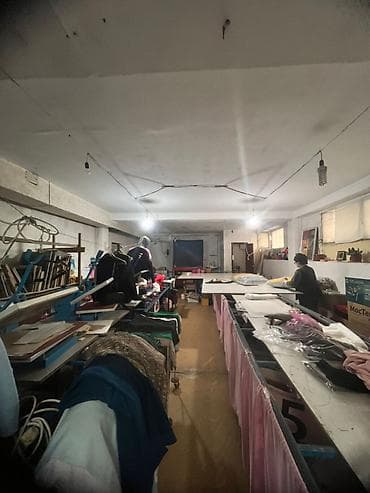 помещеня: 🏢 Продаётся коммерческое помещение 📍 ж/м Кок-Жар ▪️70 м² ▪️Цокольный — 3