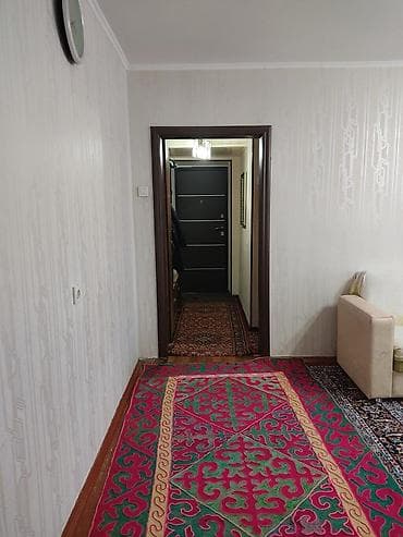 3 комнаты, 55 м², Таш-Рабат ТРЦ Хрущевка, 1 этаж, Косметический ремонт