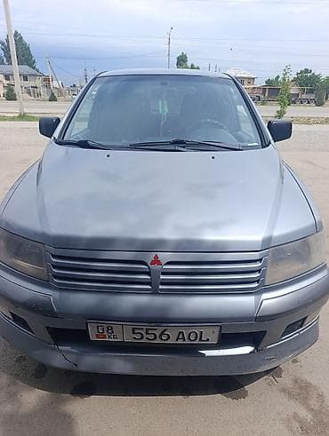 Mitsubishi Space Wagon: 2003 г., 2 л, Механика, Бензин, Минивэн