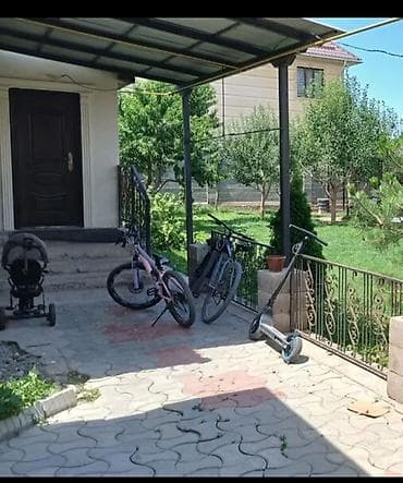Продаётся дом с земельным участком! Дом находится в хорошем районе по