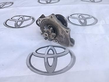 Помпа Toyota 2001 г., Б/у, Оригинал, Германия