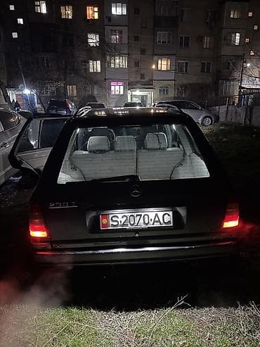 сокулуе: Mercedes-Benz W124: 1988 г., 2.3 л, Кол менен иштөөчү, Бензин, Универсал — 4