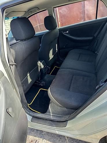 corolla: Toyota Corolla: 2005 г., 1.6 л, Механика, Бензин, Хэтчбэк — 7