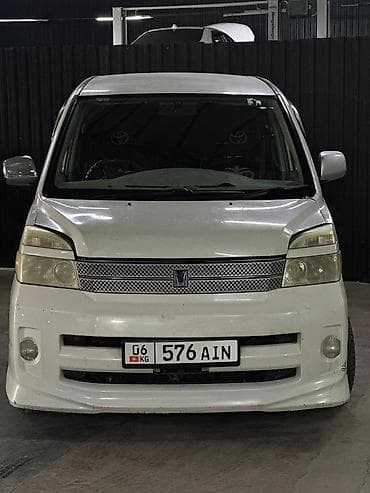 mark 2 qualis: Toyota Voxy: 2003 г., 2 л, Автомат, Бензин, Минивэн — 3