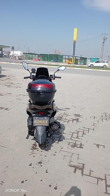 фикс тмл: Макси-скутер 150 куб. см, Бензин — 7