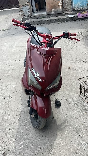 20 лет: Макси-скутер M8, 160 куб. см, Бензин, Б/у — 1