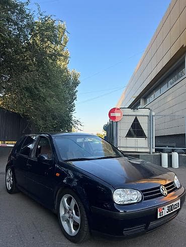 Volkswagen Golf: 1999 г., 1.6 л, Механика, Бензин, Хэтчбэк