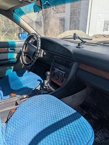 w210 430: Audi 100: 1991 г., 2.3 л, Механика, Бензин, Седан — 4