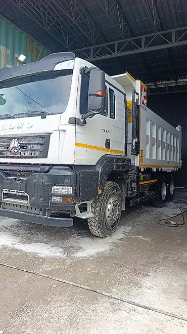 хового: Самосвал HOWO (CNHTC) 6x4 - Конфигурация: трехосный, привод 6x4 - — 1
