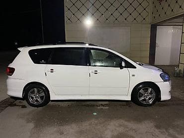 Транспорт: Toyota Ipsum: 2001 г., 2.4 л, Автомат, Бензин, Минивэн — 7