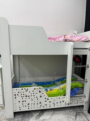 bunk bed: Двухъярусная детская кровать длиной 150см. Состояние отличное. Б/у — 2