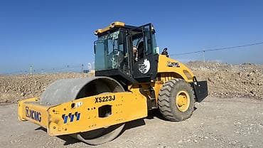 ПРОДАЮ!!! Каток грунтовый XCMG XS223J - Тип: вибрационный