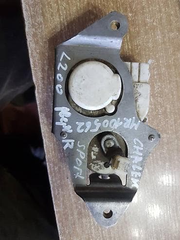 padjero mini: Замок двери Mitsubishi Б/у, Оригинал, Япония — 1