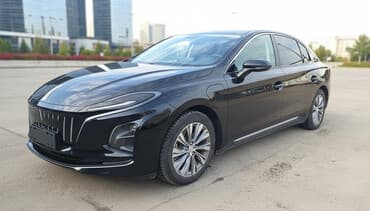 электронные мотоциклы: Changan : 2025 г., Электромобиль, Седан — 4