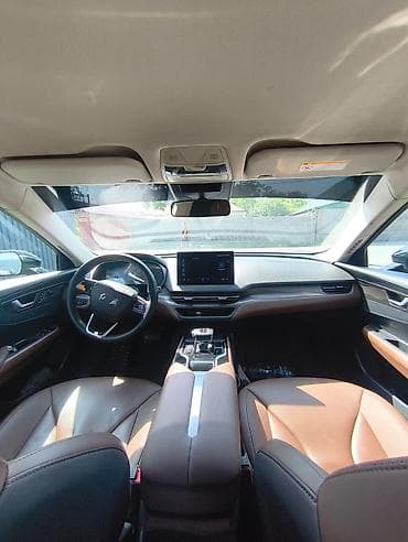 byd song plus ev 2025: Dongfeng : 2021 г., 3.2 л, Автомат, Электромобиль, Седан — 9