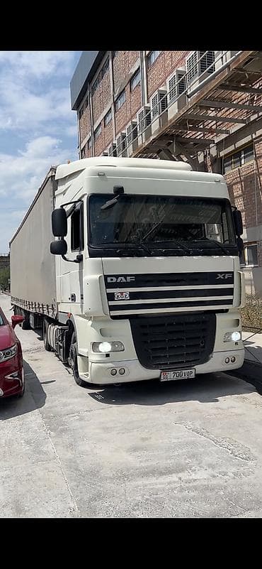 daf 2013: Тягач, DAF, 2012 г., Шторный — 1