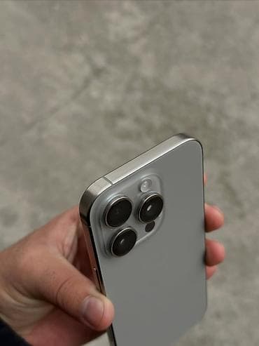 red magic 6s pro: IPhone 15 Pro Max, Б/у, 256 ГБ, Natural Titanium, Зарядное устройство, Защитное стекло, Чехол, 86 % — 2