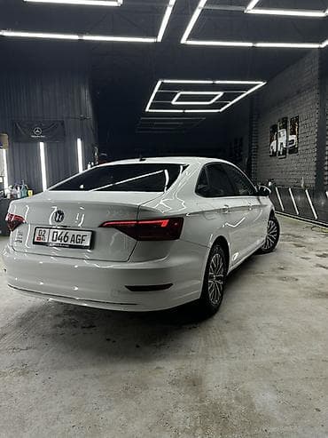 r15 4114: Volkswagen Jetta: 2019 г., 1.4 л, Автомат, Бензин, Седан — 2