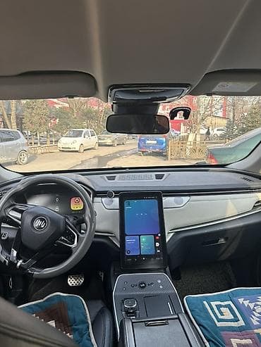 Электрокроссовер Skyworth EV6 (белый, леворульный) - Современный