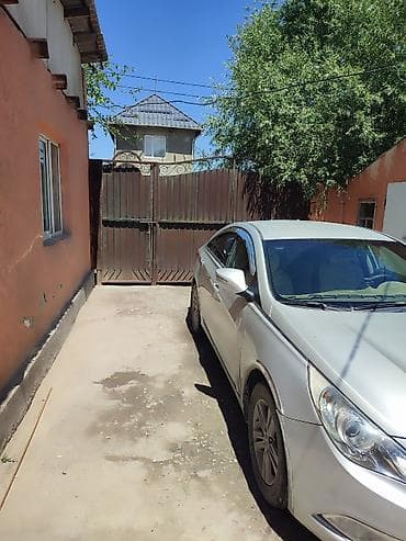 forester 2004: Hyundai Sonata: 2014 г., Седан — 6