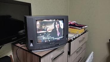 Телевизор SHARP диагональ 37 см (с документами) работает идеально