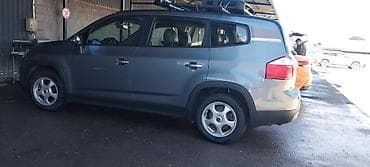 7 мест 3 ряда сидений: Chevrolet Orlando: 2016 г., 0.2 л, Автомат, Газ, Кроссовер — 3