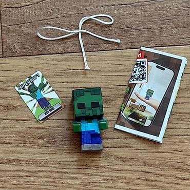 Продам зомби из серии Kinder Joy Minecraft, Киндер джой майнкрафт. в