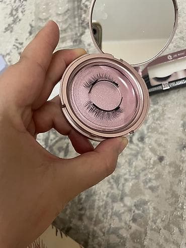 motion design: Распродаю остатки накладных ресниц: пучки и цельные. Плюс набор — 7