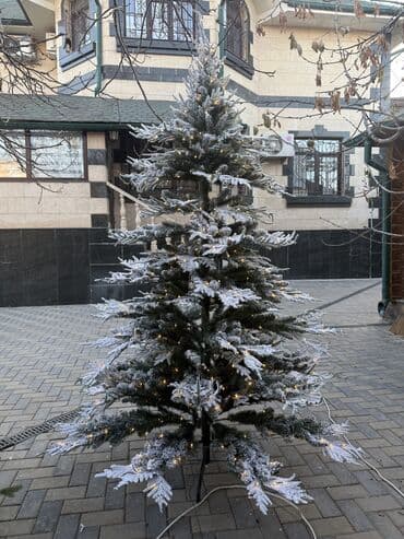 уличные прожекторы: Искусственные новогодние ёлки с встроенной подсветкой - Модели — 4