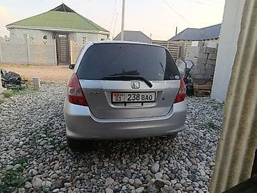 Honda Fit: 2002 г., Хэтчбэк — 4