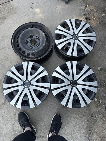 Железные Диски R 16 Volkswagen, Комплект, отверстий - 4, Б/у — 1