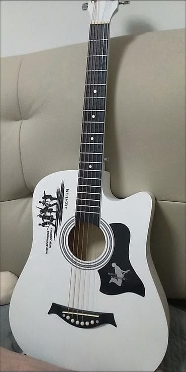 гитара оптом: Акустическая гитара 38" (белая), формат folk/dreadnought с вырезом — 1