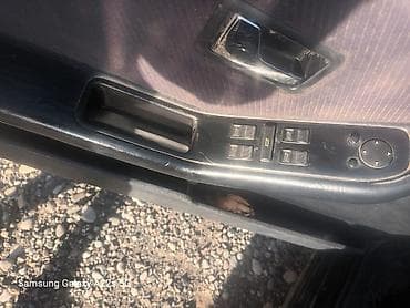 авто сиденья бу бишкек: Audi 80: 1992 г., 2 л, Кол менен иштөөчү, Бензин, Седан — 9