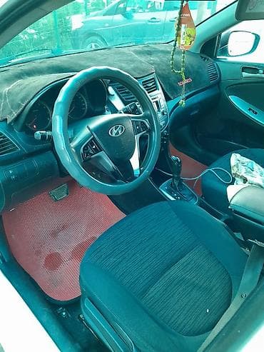 Транспорт: Hyundai Solaris: 2015 г., 1.6 л, Автомат, Бензин, Седан — 6