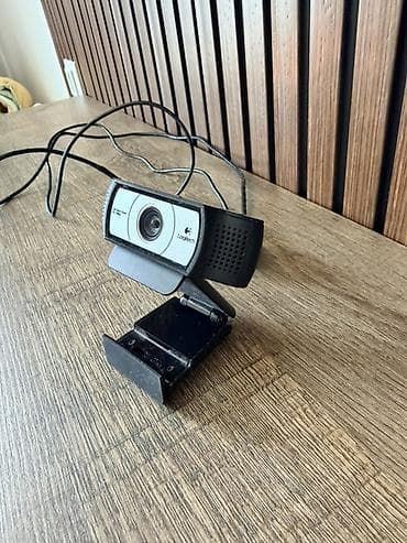 Веб‑камера Logitech с оптикой Carl Zeiss Tessar — модель серии C (Full at lalafo.kg Веб‑камера Logitech с оптикой Carl Zeiss Tessar — модель серии C (Full